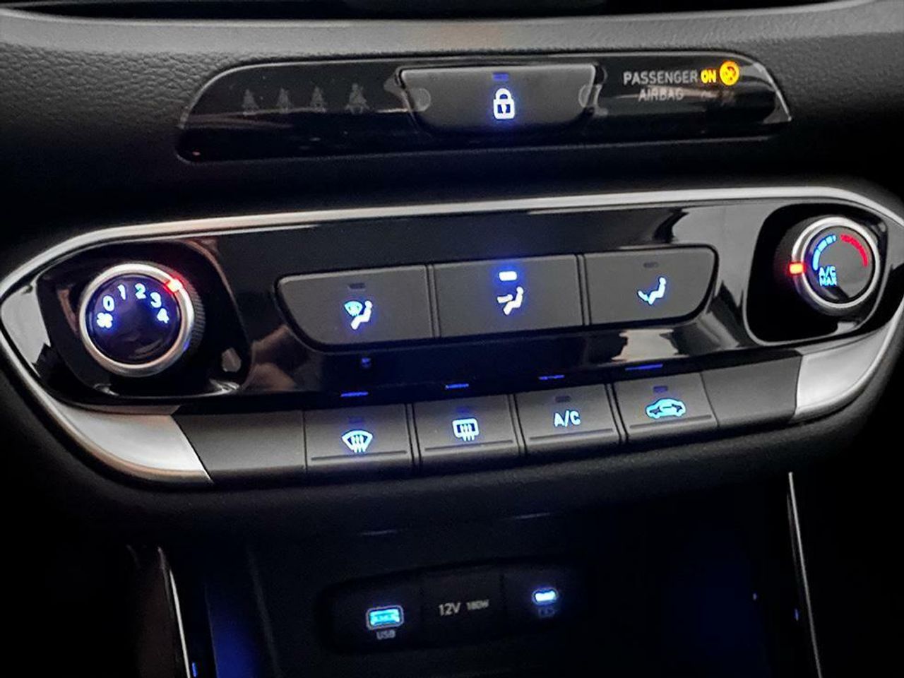 Foto Hyundai i30 14