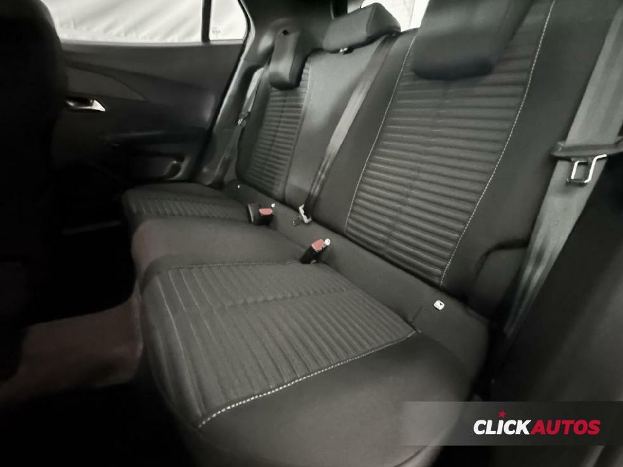Foto Peugeot 2008 13