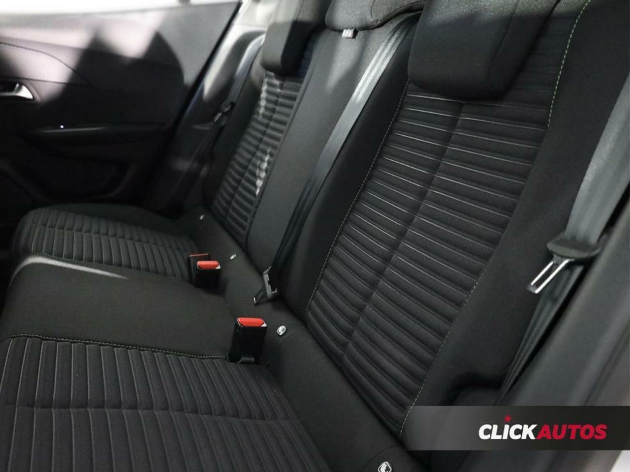 Foto Peugeot 2008 16