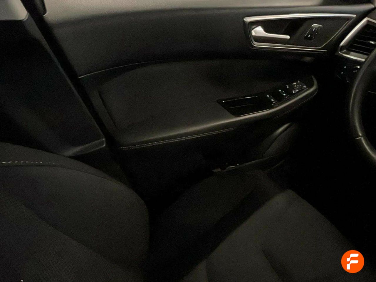 Foto Ford S-Max 24