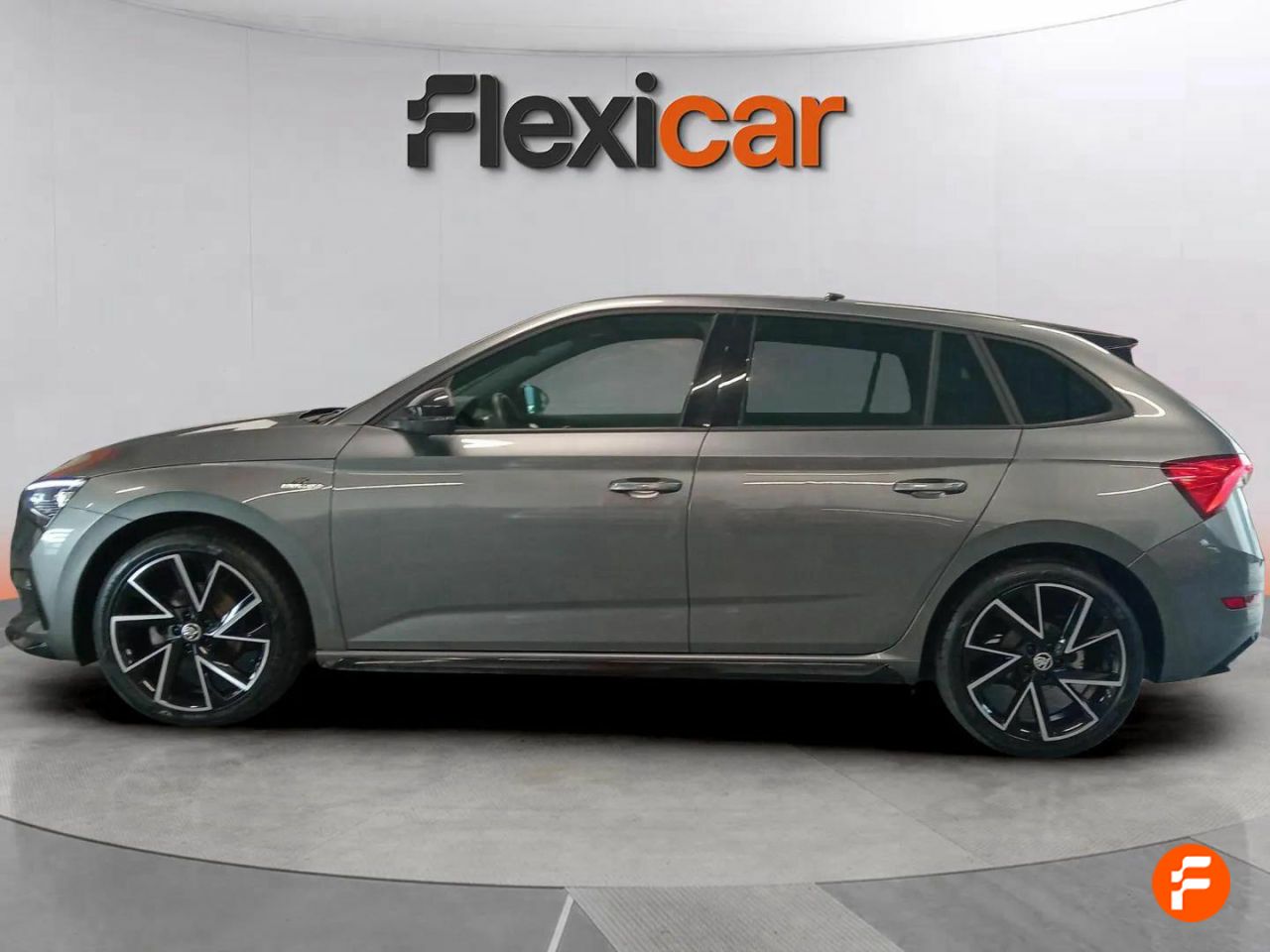 Foto Skoda Scala 2