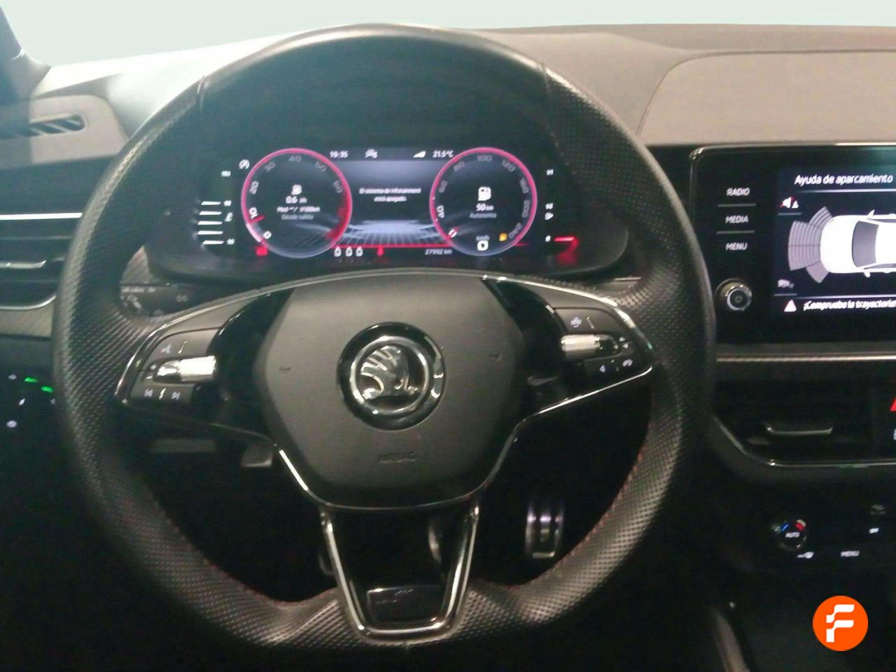 Foto Skoda Scala 12