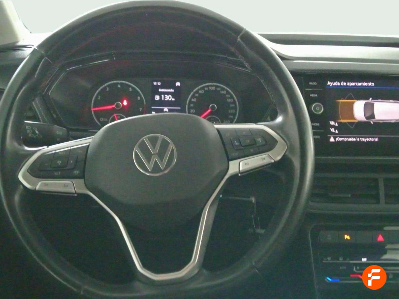 Foto Volkswagen T-Cross 12