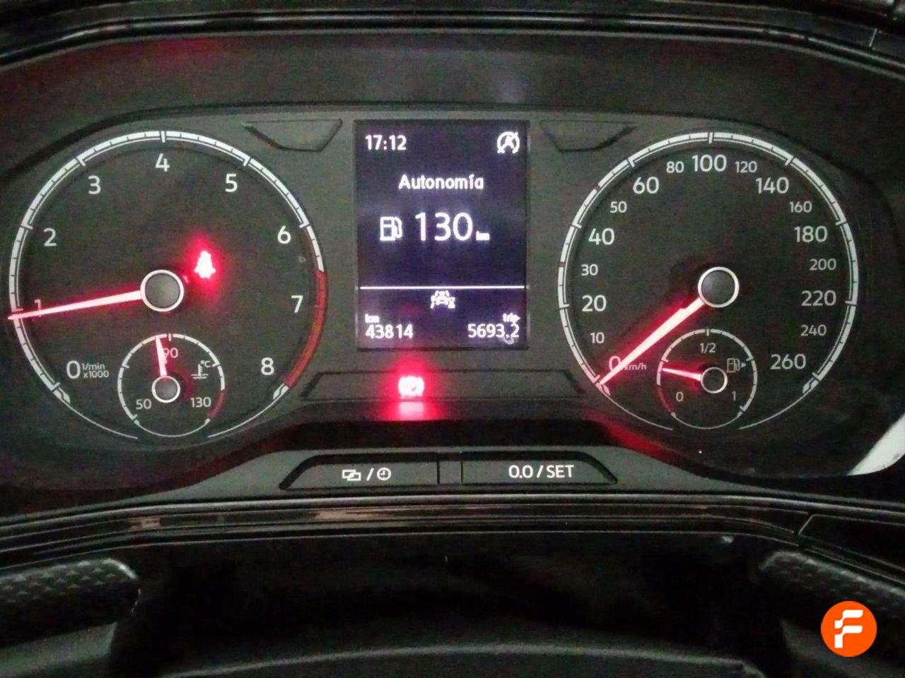Foto Volkswagen T-Cross 13