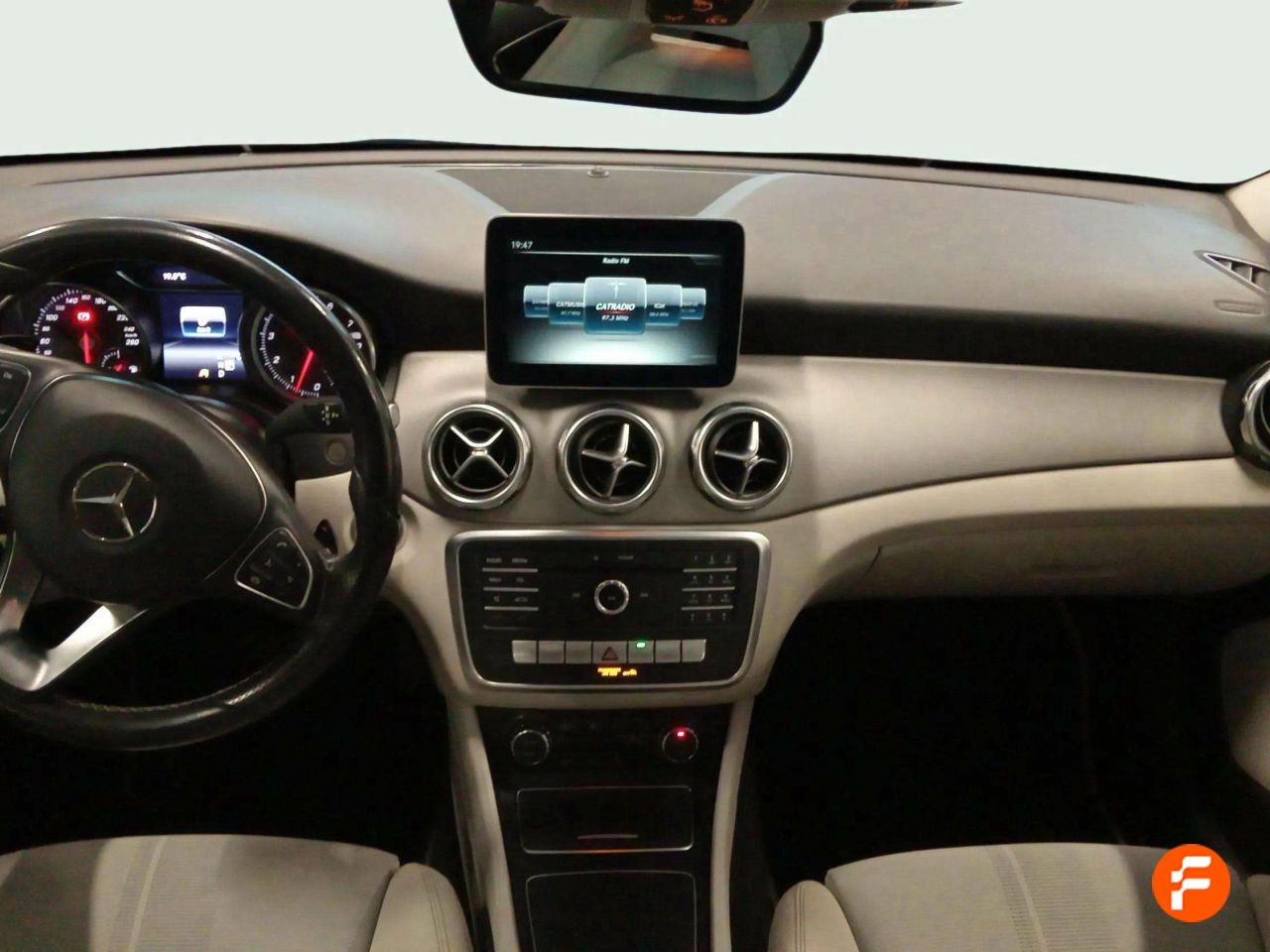 Foto Mercedes-Benz Clase GLA 10