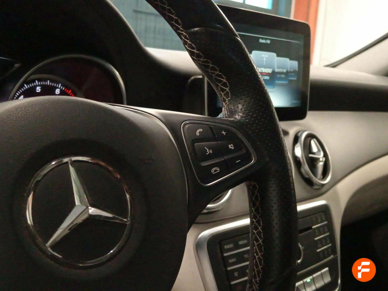 Foto Mercedes-Benz Clase GLA 25