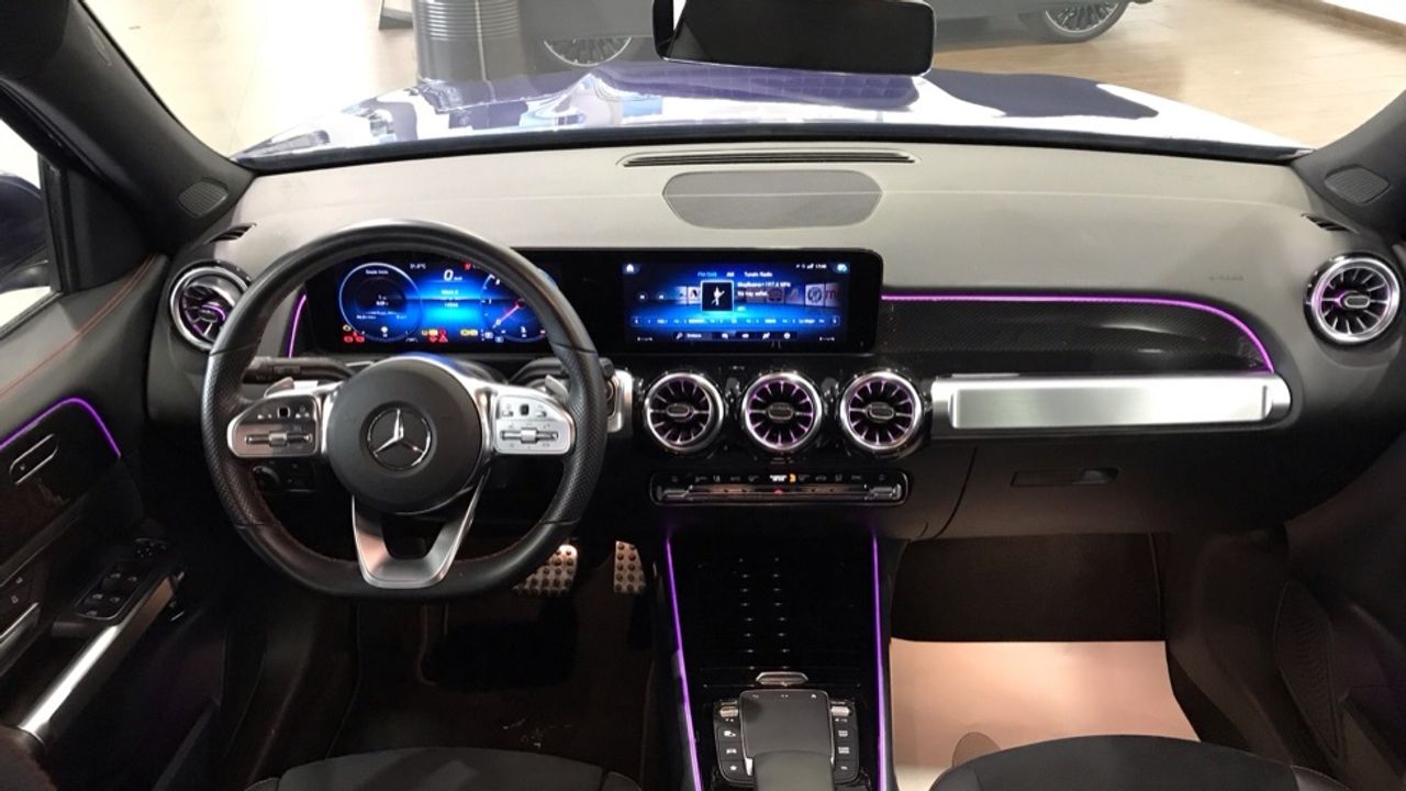Foto Mercedes-Benz Clase GLB 8