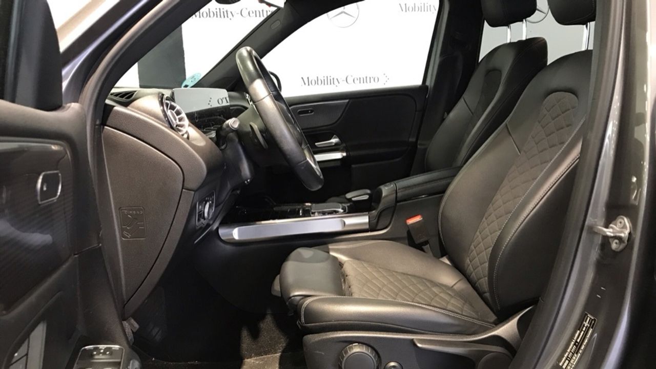 Foto Mercedes-Benz Clase GLB 7