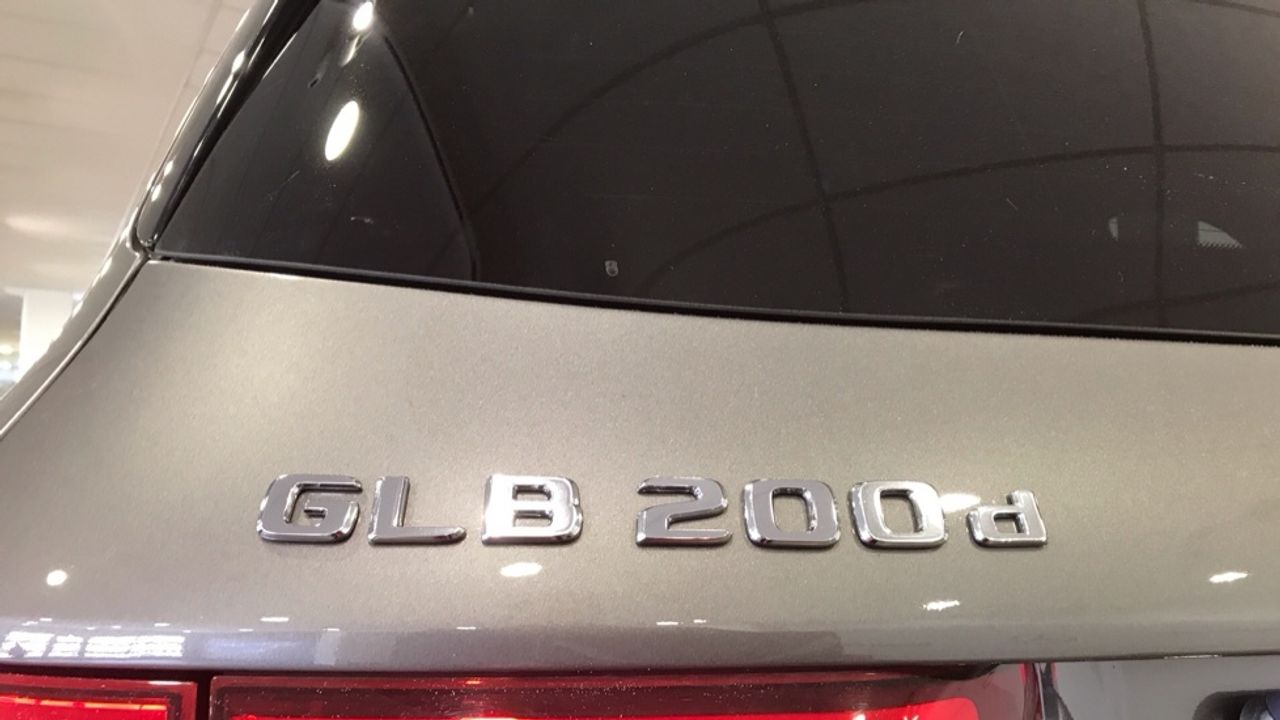 Foto Mercedes-Benz Clase GLB 12