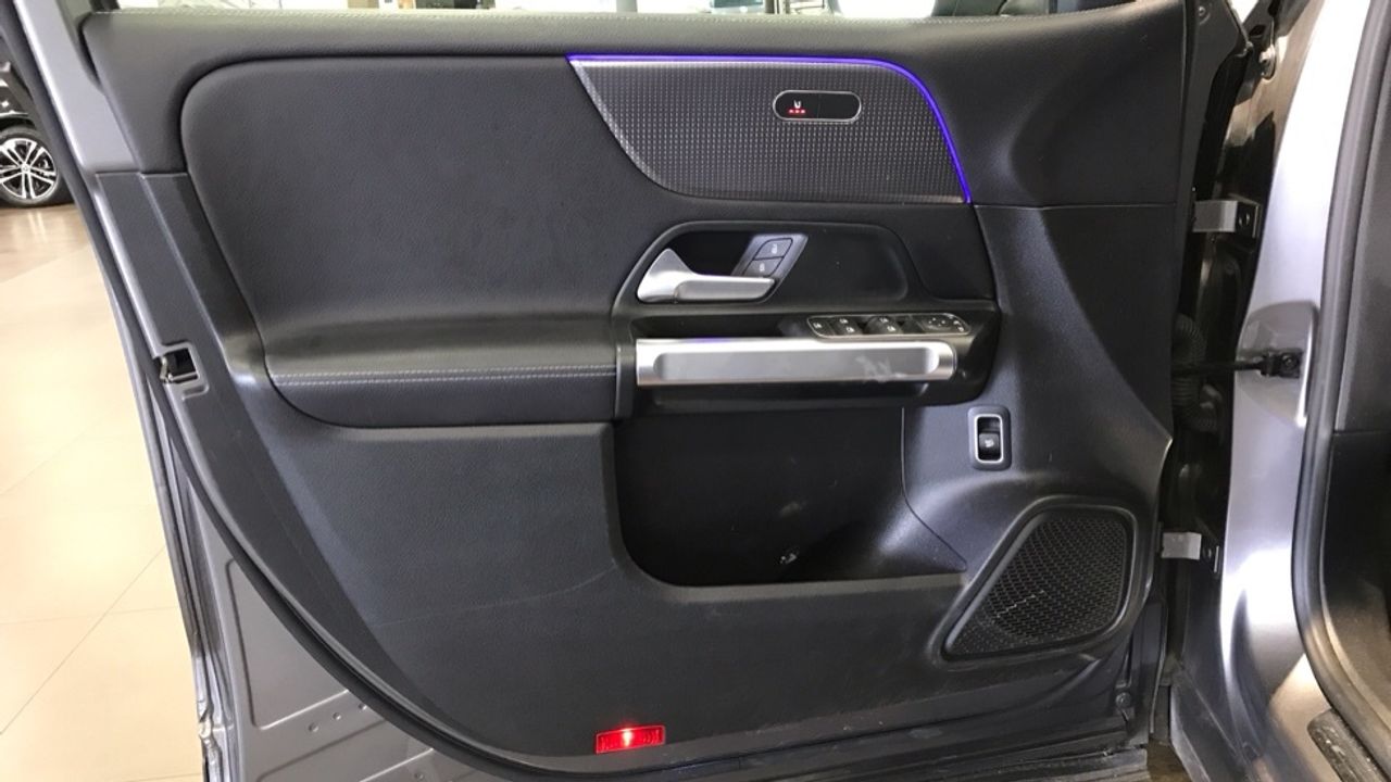 Foto Mercedes-Benz Clase GLB 18
