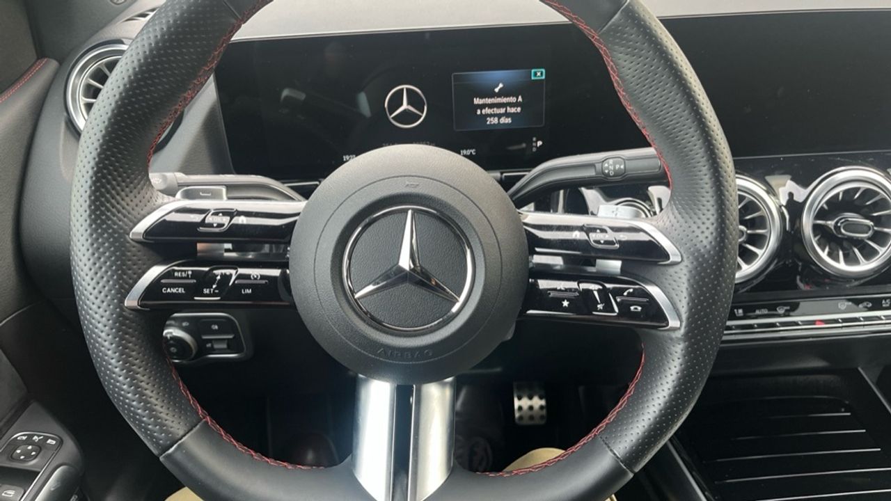 Foto Mercedes-Benz Clase B 9