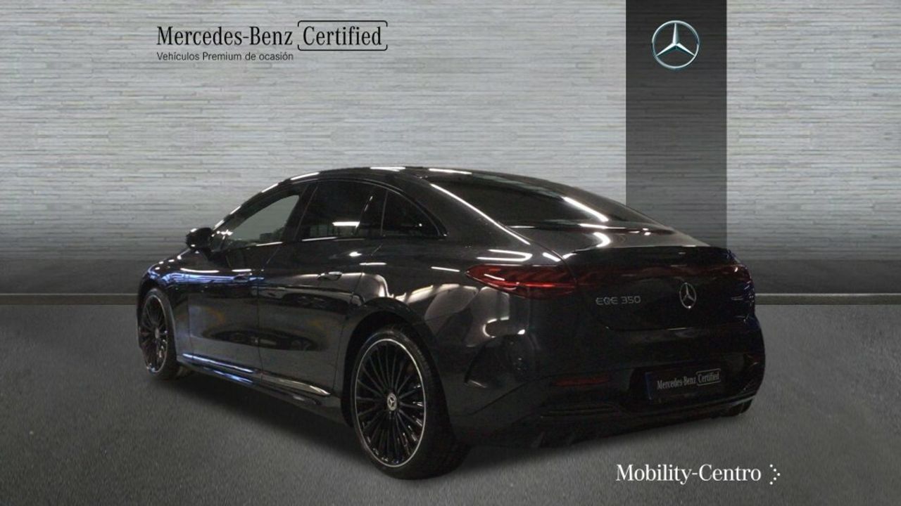 Foto Mercedes-Benz EQE 4
