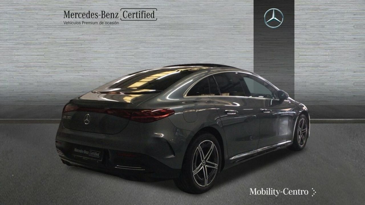 Foto Mercedes-Benz EQE 2