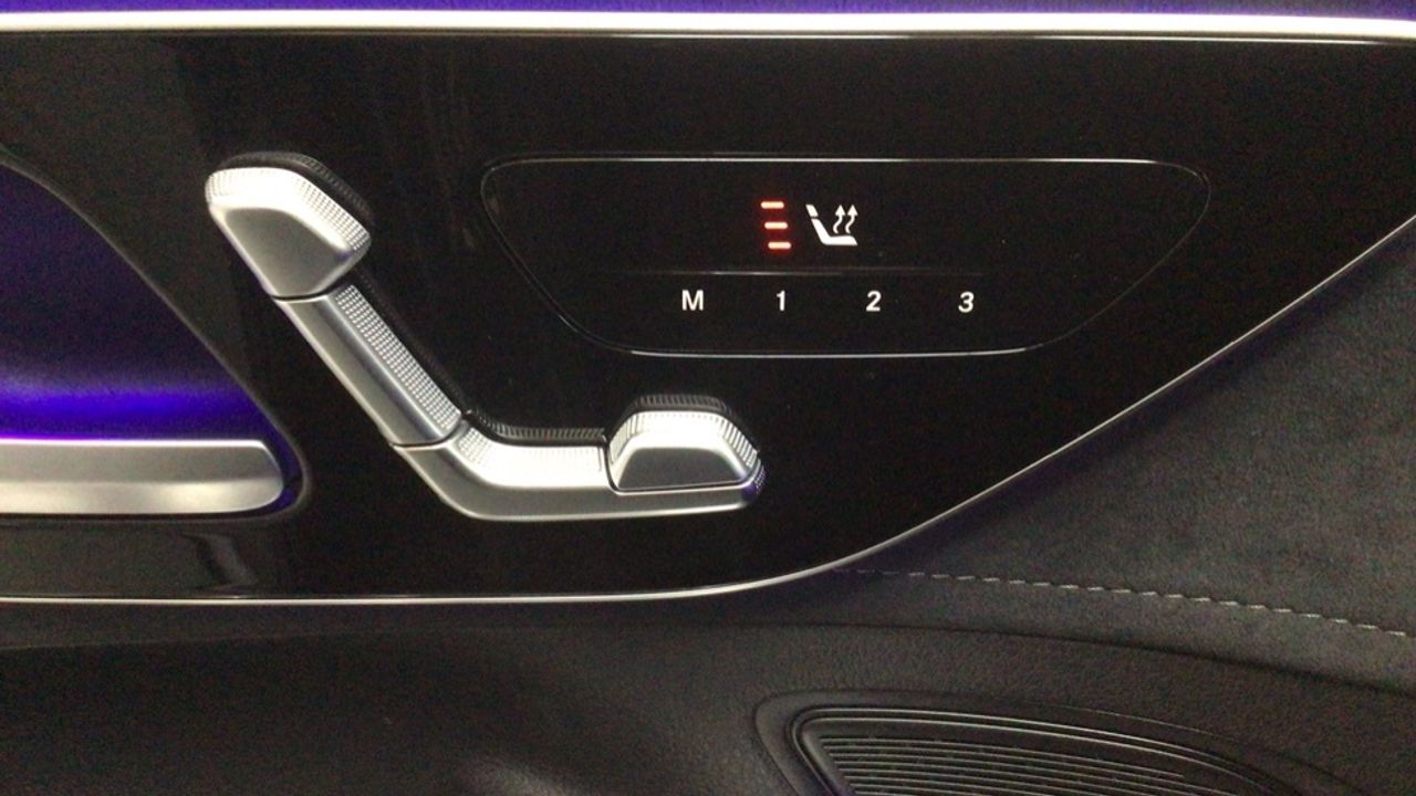 Foto Mercedes-Benz EQE 25