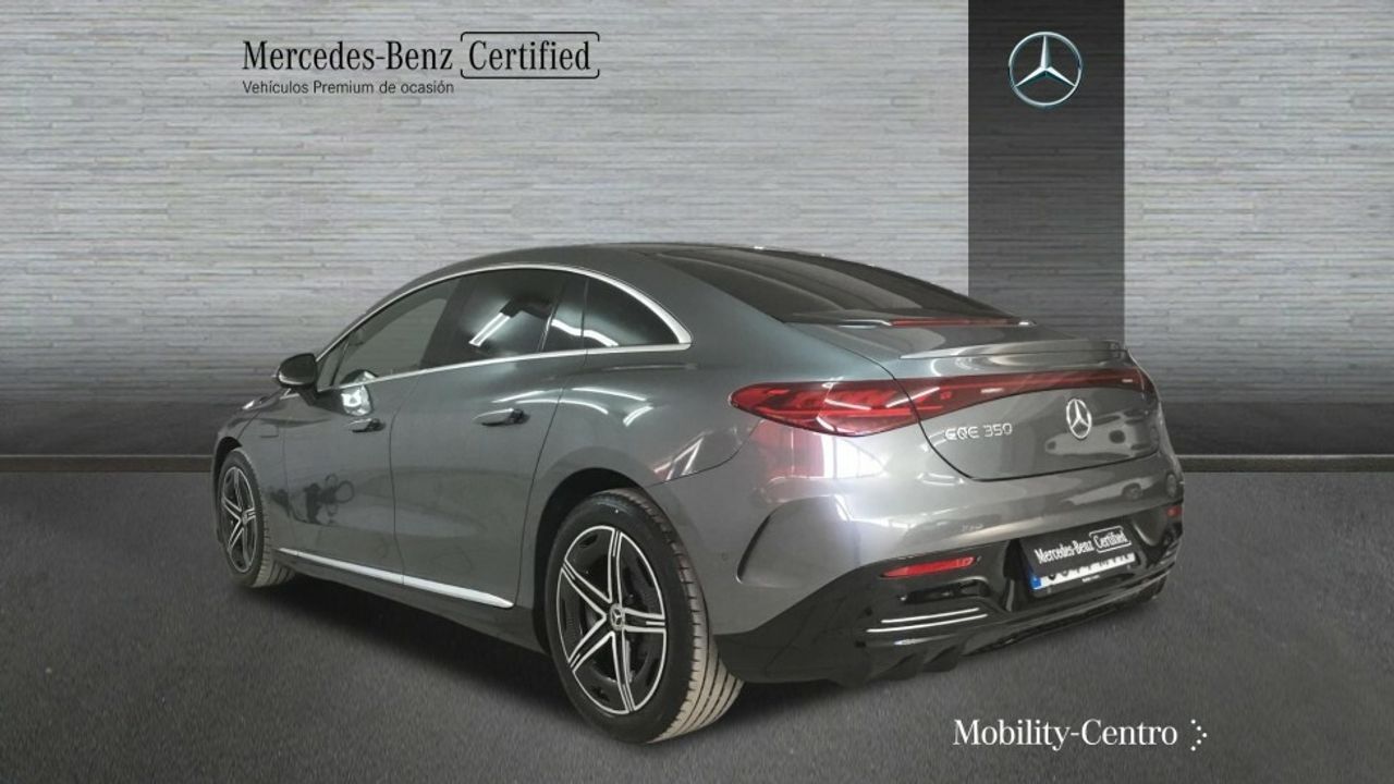 Foto Mercedes-Benz EQE 4