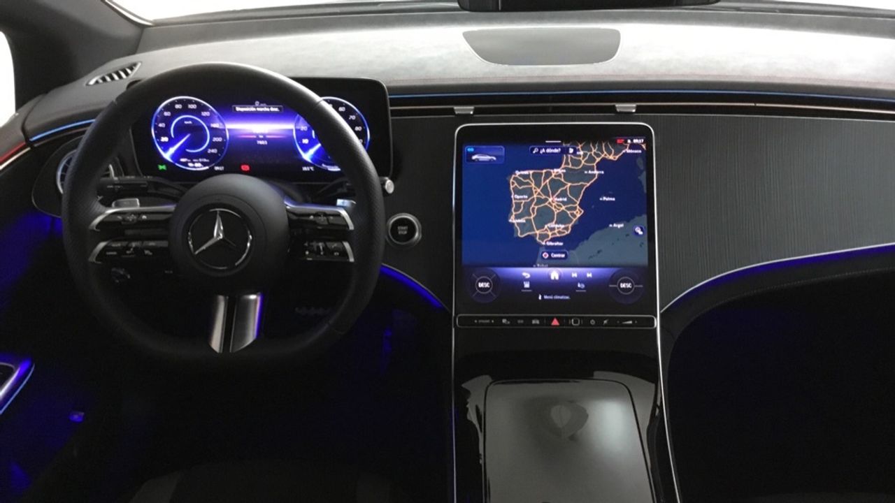 Foto Mercedes-Benz EQE 8