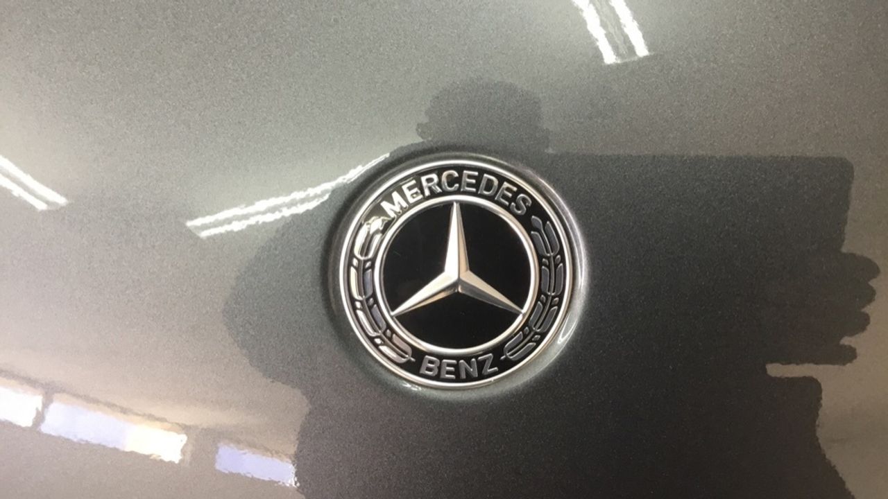 Foto Mercedes-Benz EQE 12