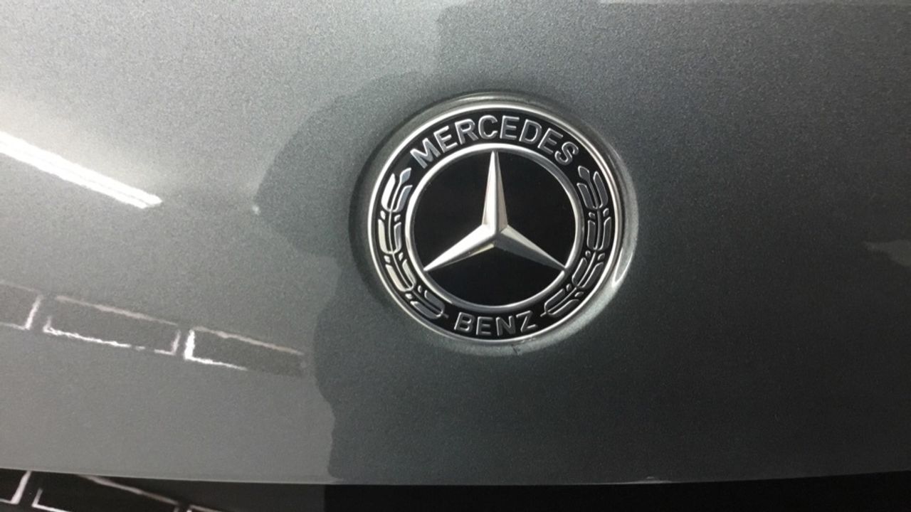 Foto Mercedes-Benz EQE 12