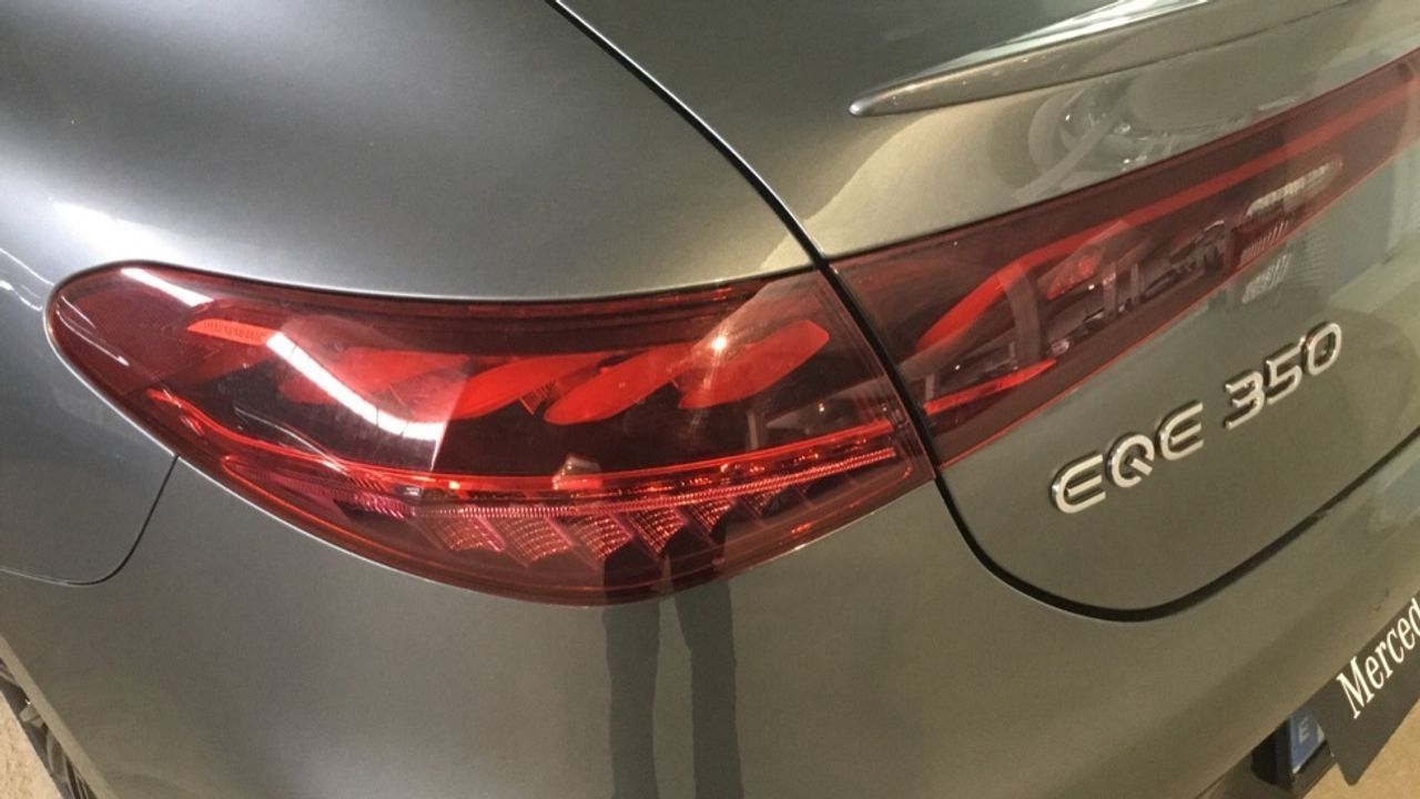 Foto Mercedes-Benz EQE 20