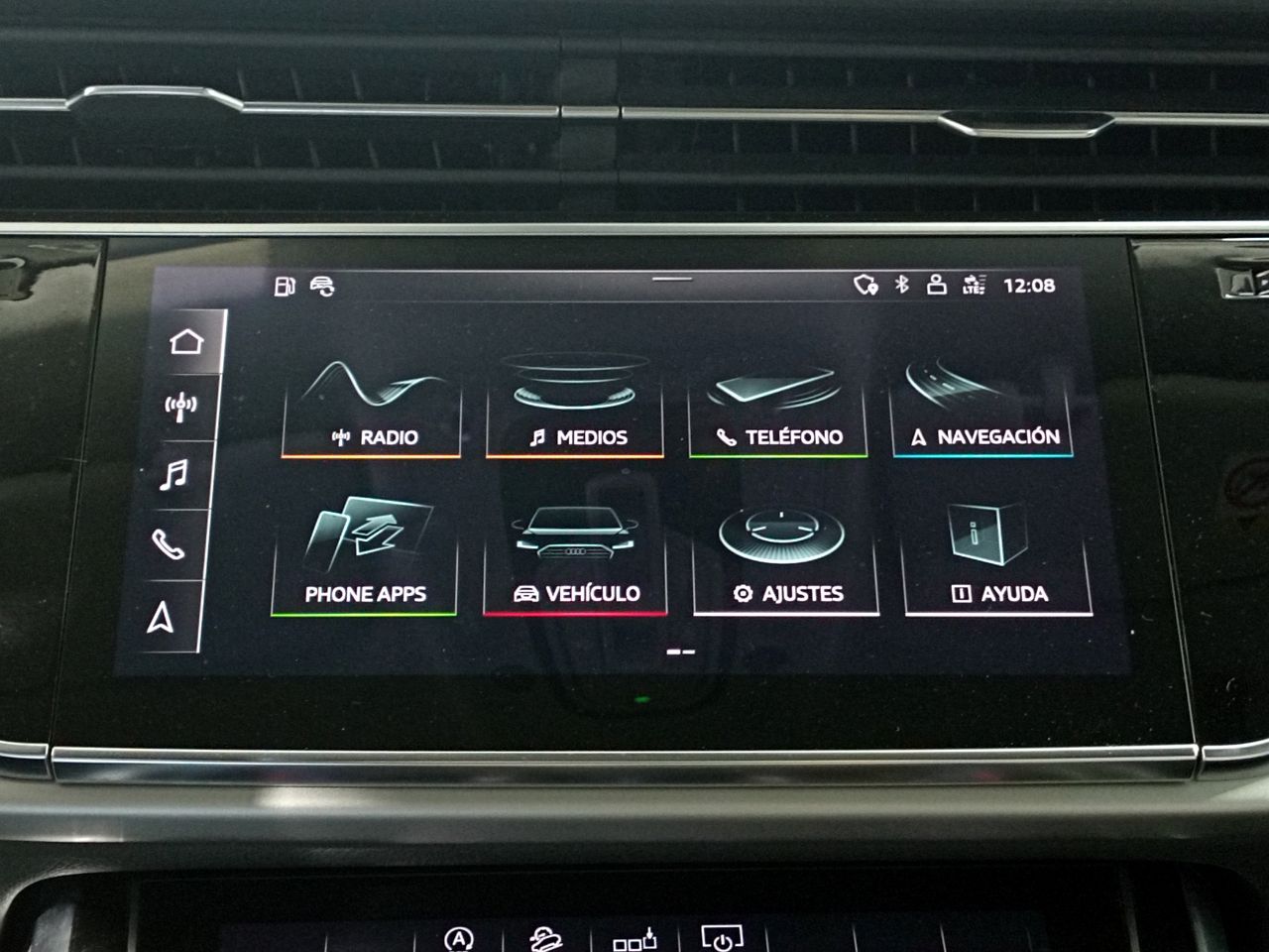 Foto Audi Q8 22