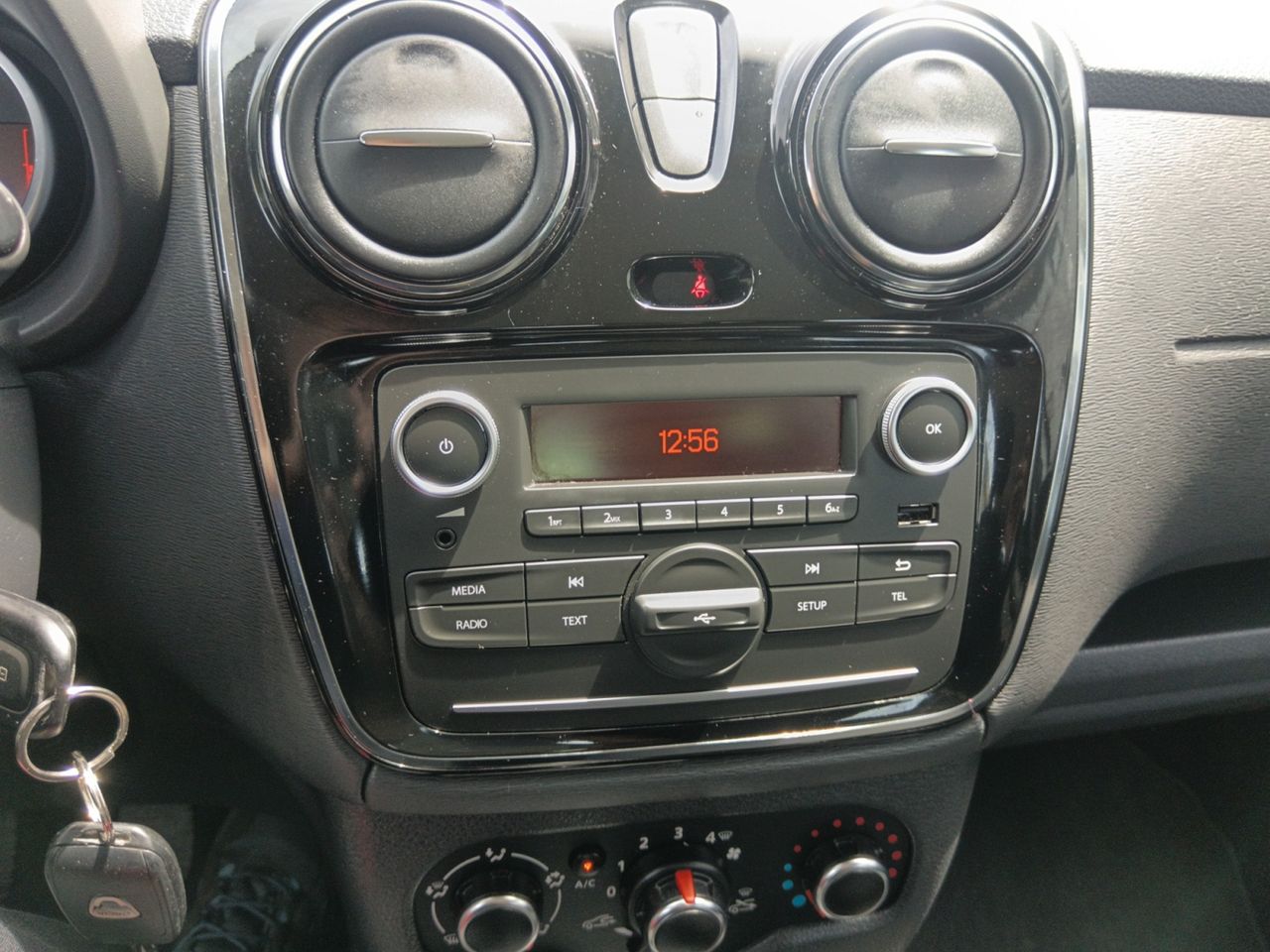 Foto Dacia Lodgy 14