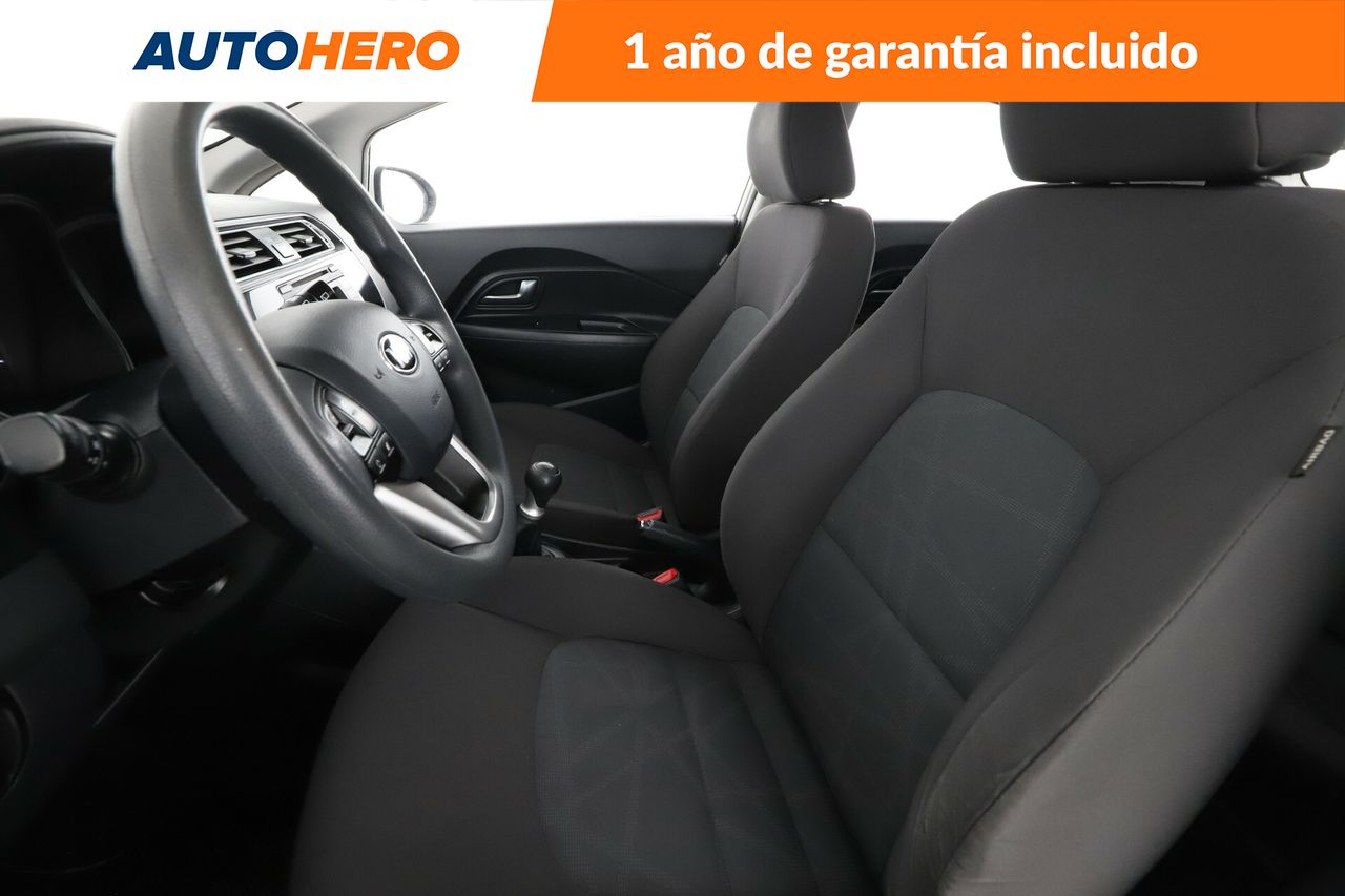 Foto Kia Rio 10