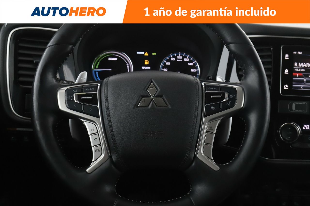Foto Mitsubishi Outlander 25
