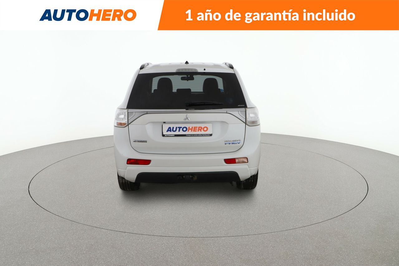Foto Mitsubishi Outlander 4