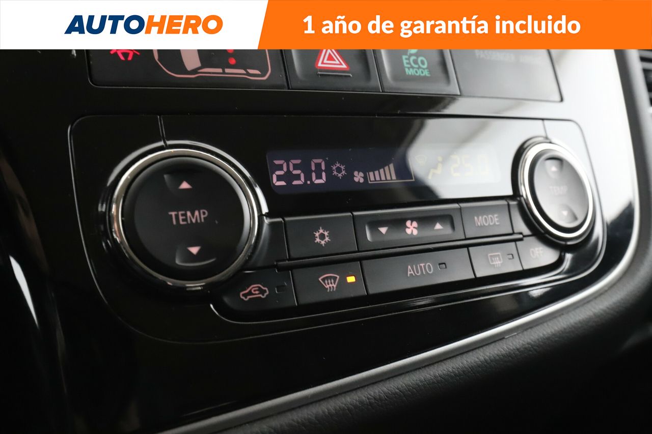Foto Mitsubishi Outlander 24