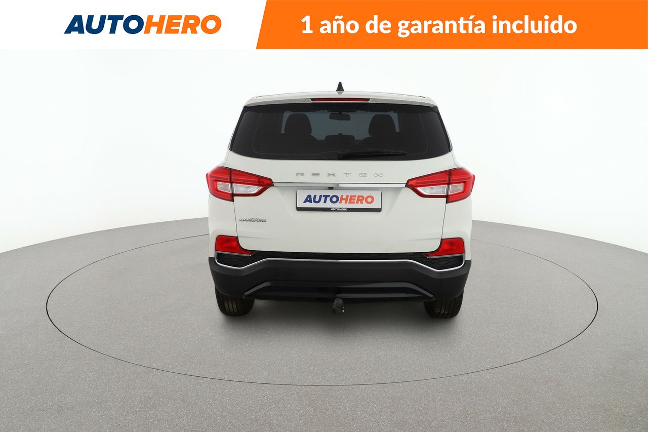 Foto SsangYong Rexton 4