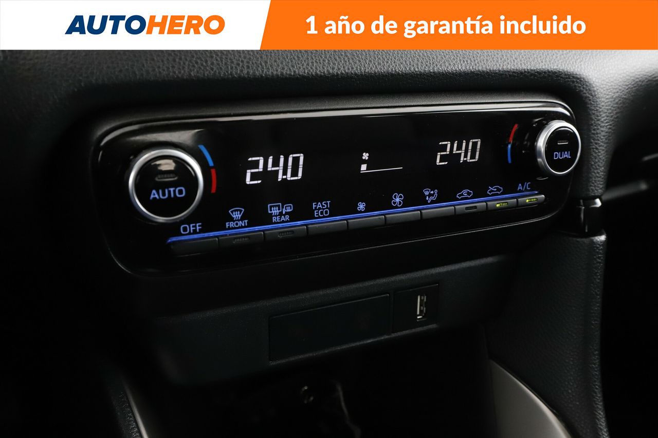 Foto Mazda Mazda2 24