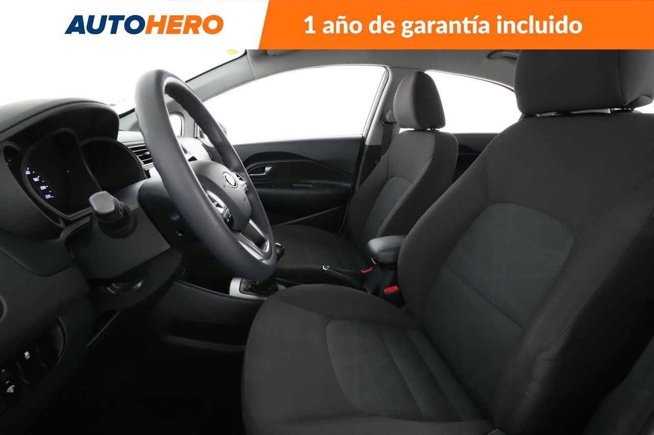 Foto Kia Rio 10