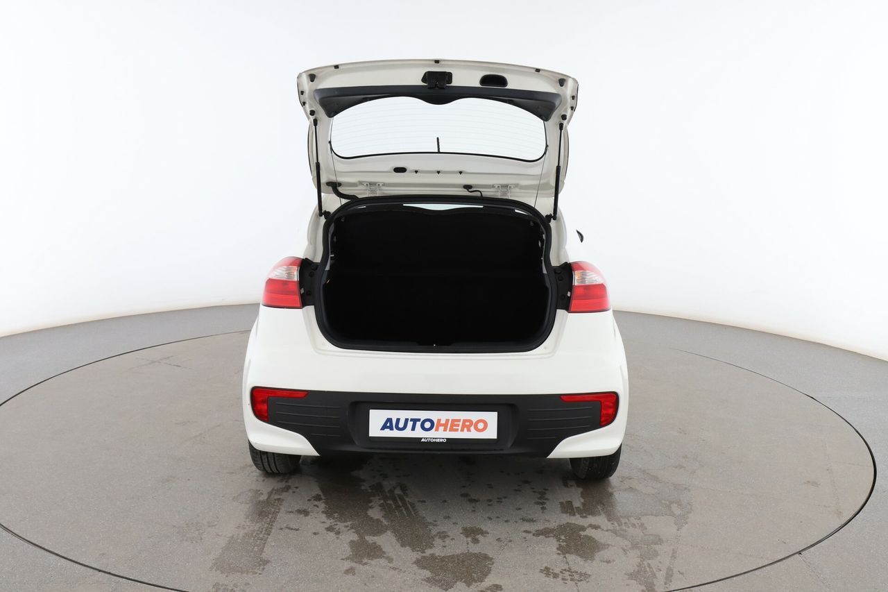 Foto Kia Rio 16