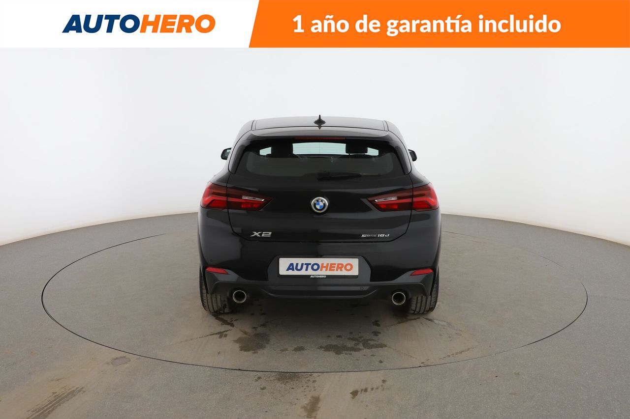 Foto BMW X2 4