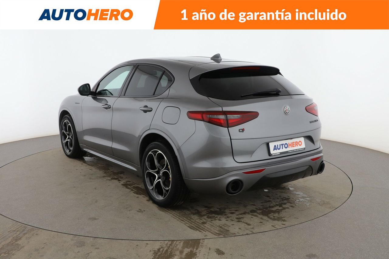 Foto Alfa Romeo Stelvio 3
