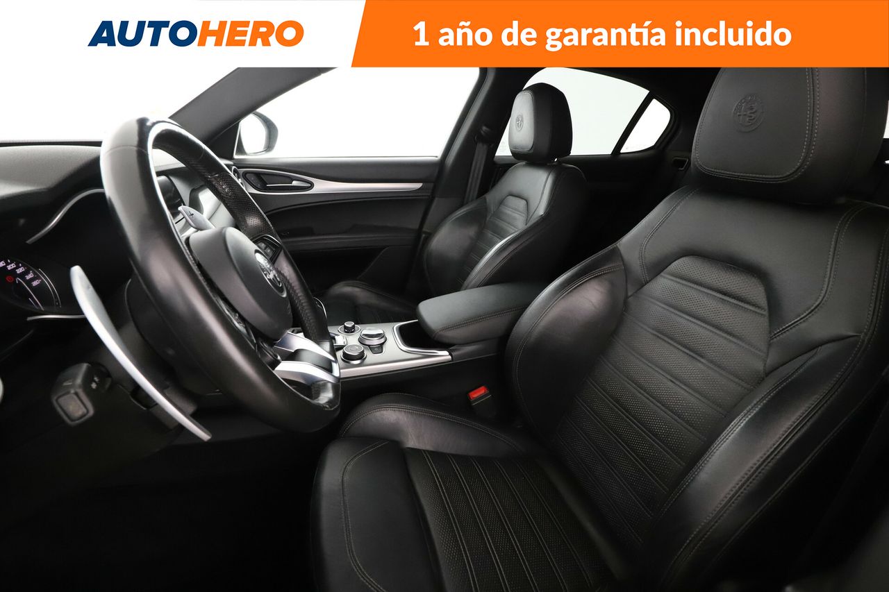 Foto Alfa Romeo Stelvio 10