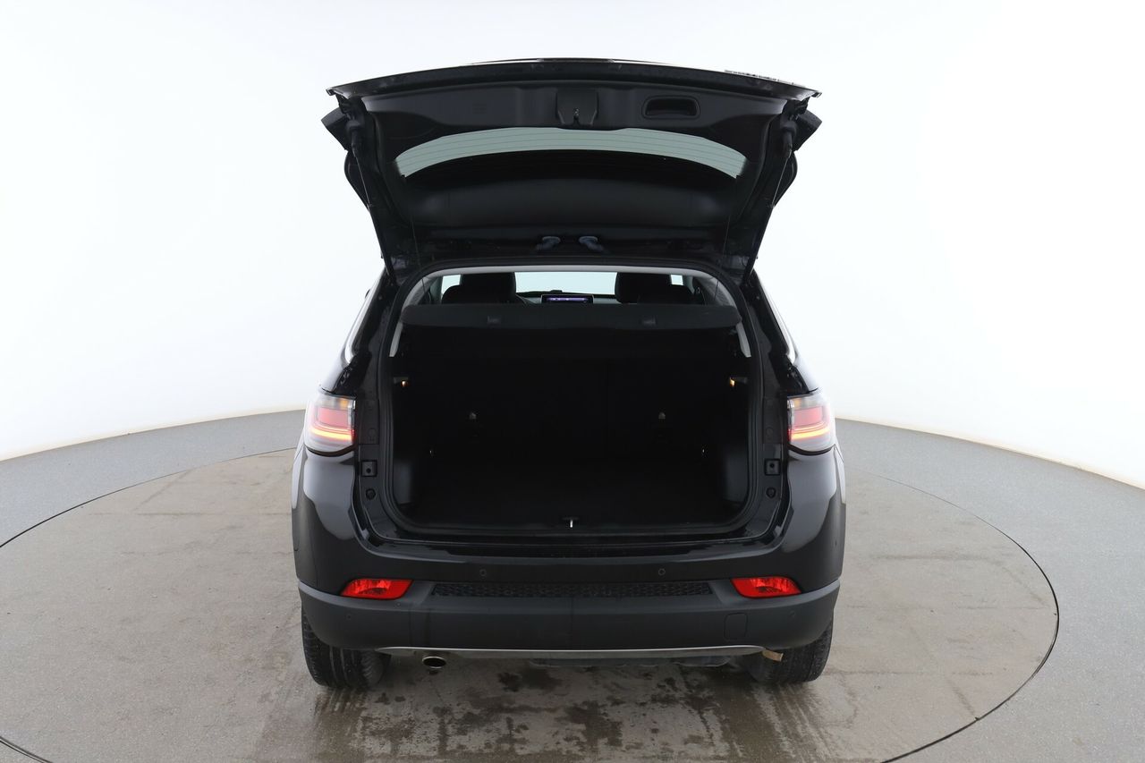 Foto Jeep Compass 16