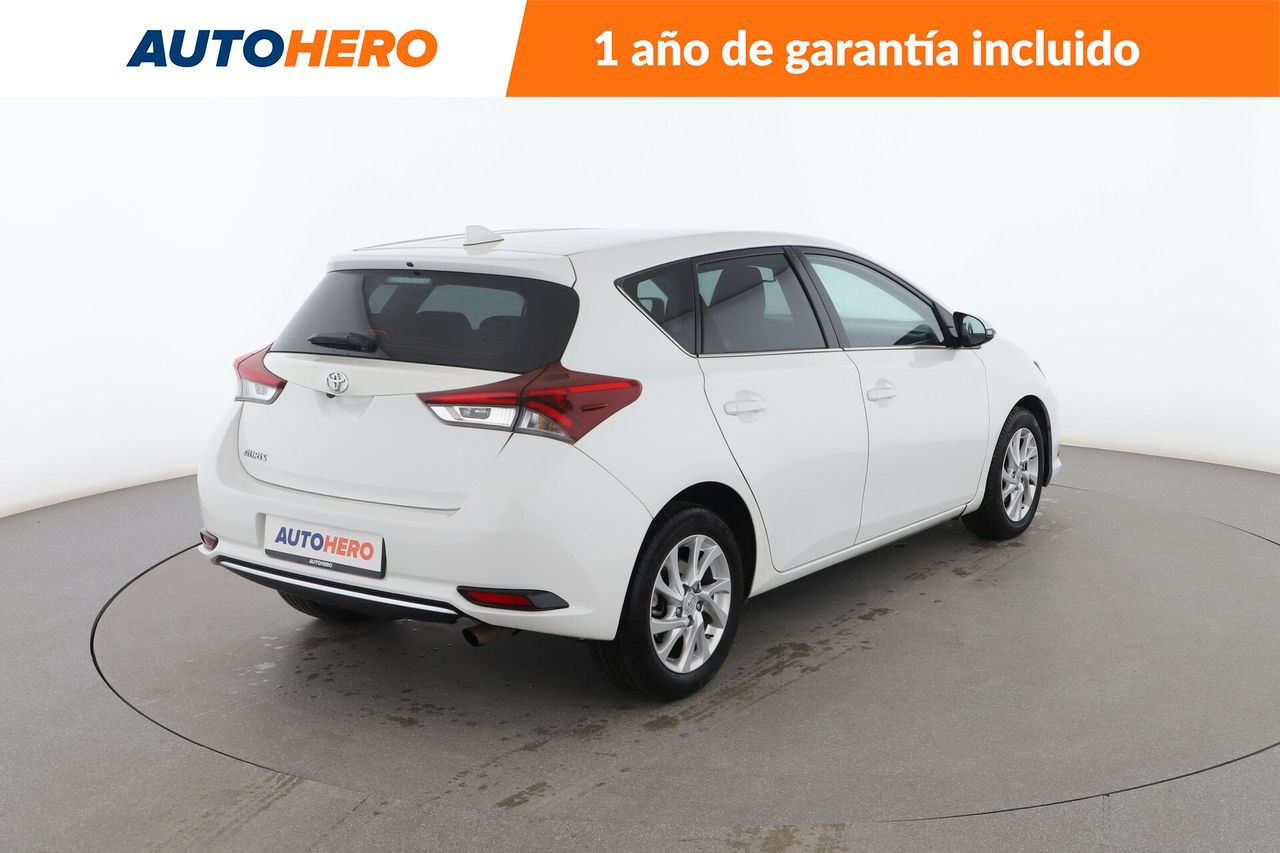Foto Toyota Auris 5