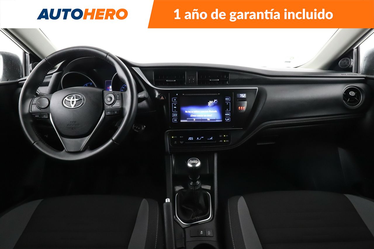 Foto Toyota Auris 12