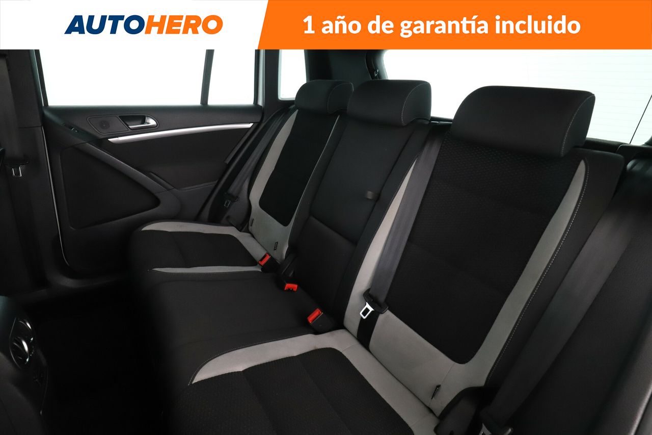 Foto Volkswagen Tiguan 14
