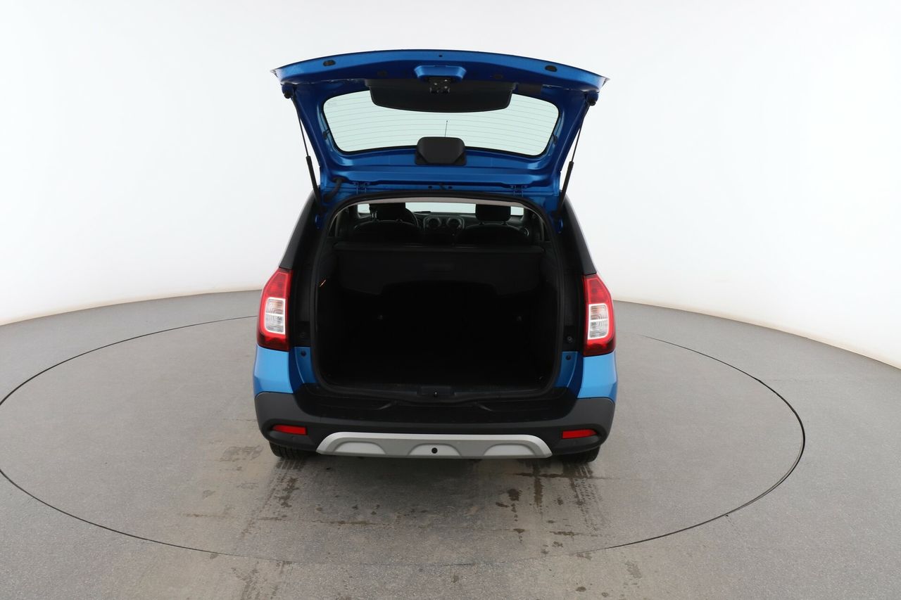 Foto Dacia Logan 16