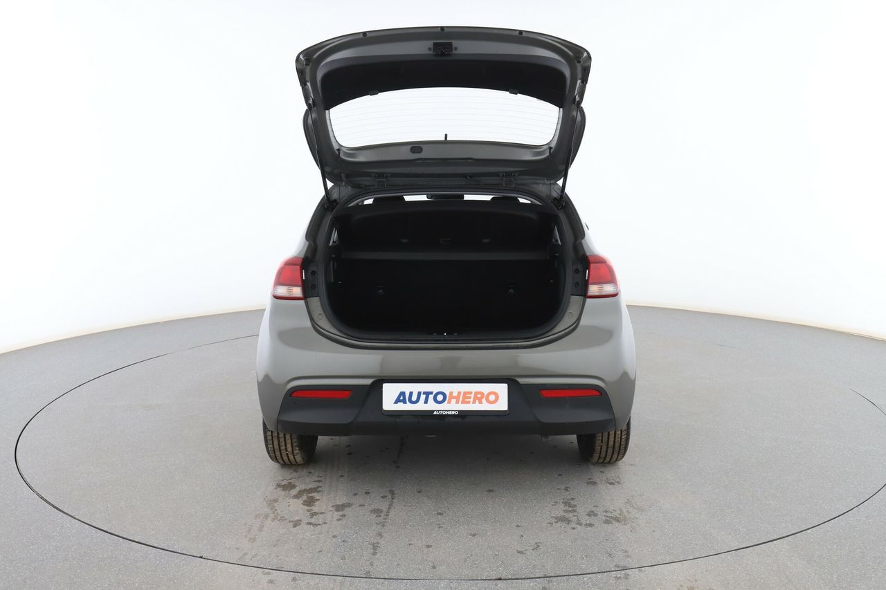 Foto Kia Rio 16