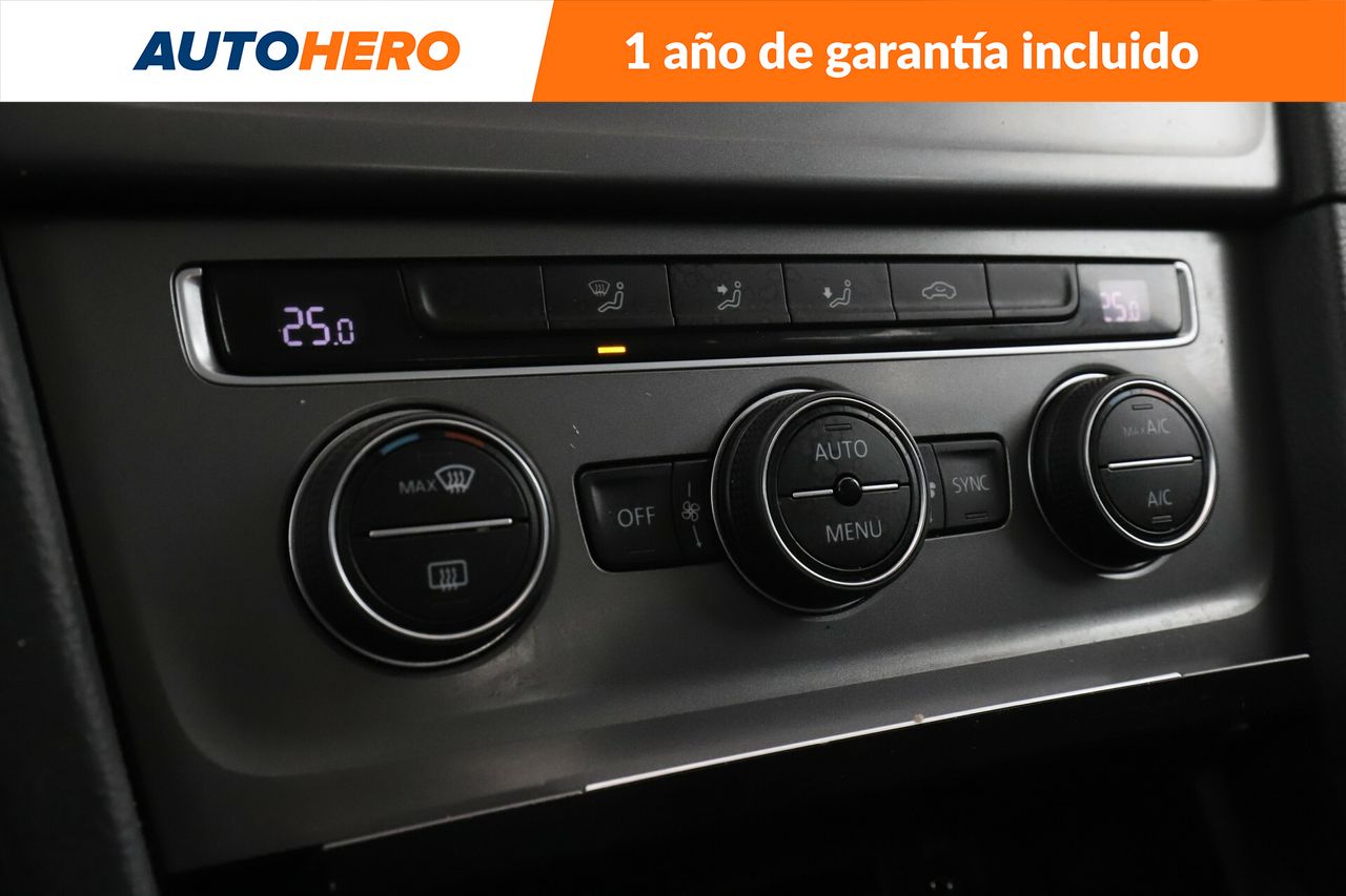 Foto Volkswagen Golf 24