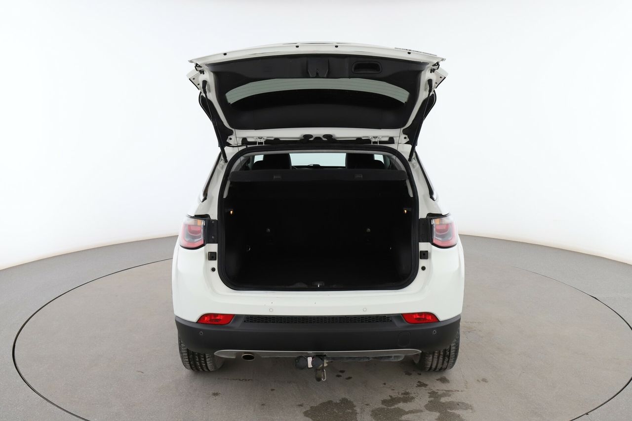 Foto Jeep Compass 16
