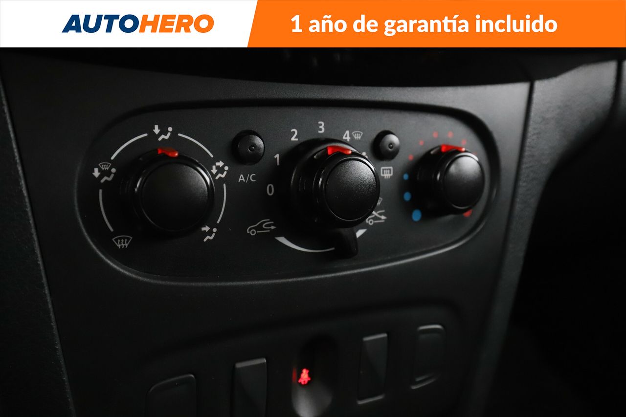 Foto Dacia Sandero 25