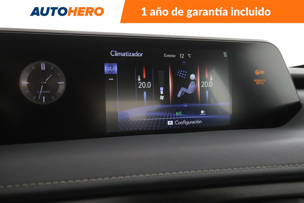 Foto Lexus UX 27