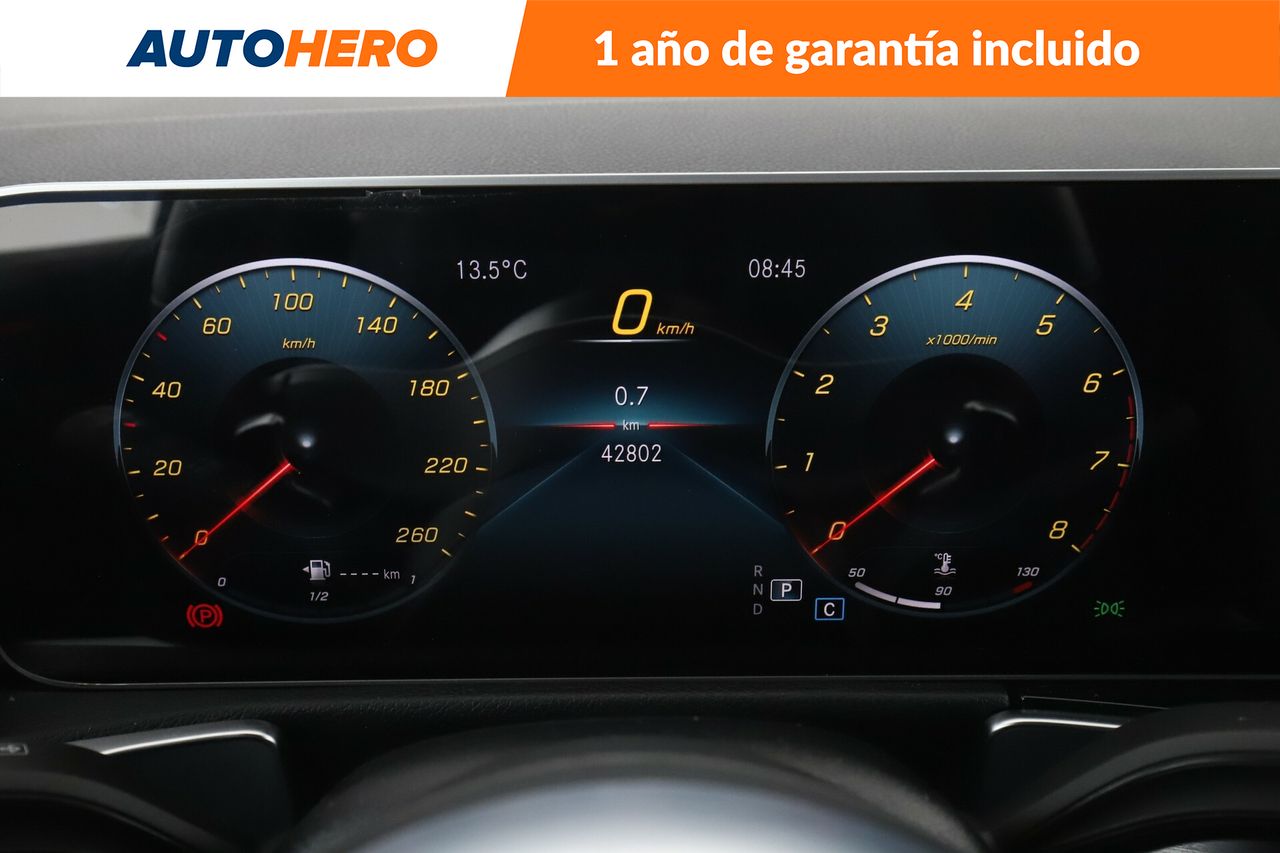Foto Mercedes-Benz Clase GLB 20