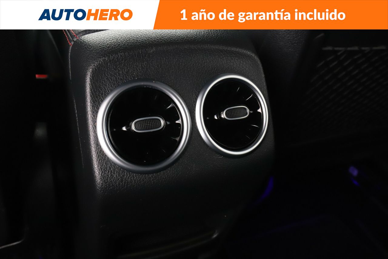 Foto Mercedes-Benz Clase GLB 23