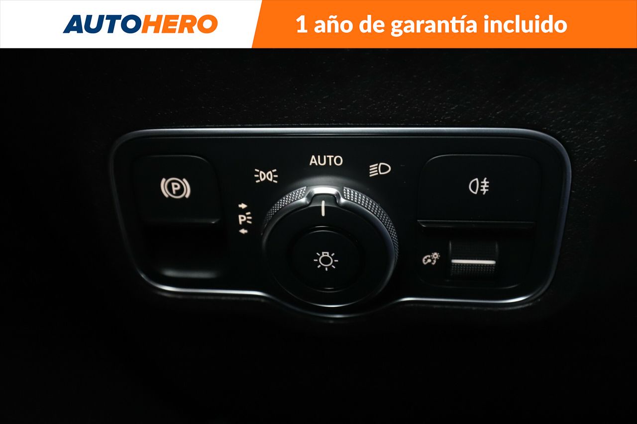 Foto Mercedes-Benz Clase GLB 31