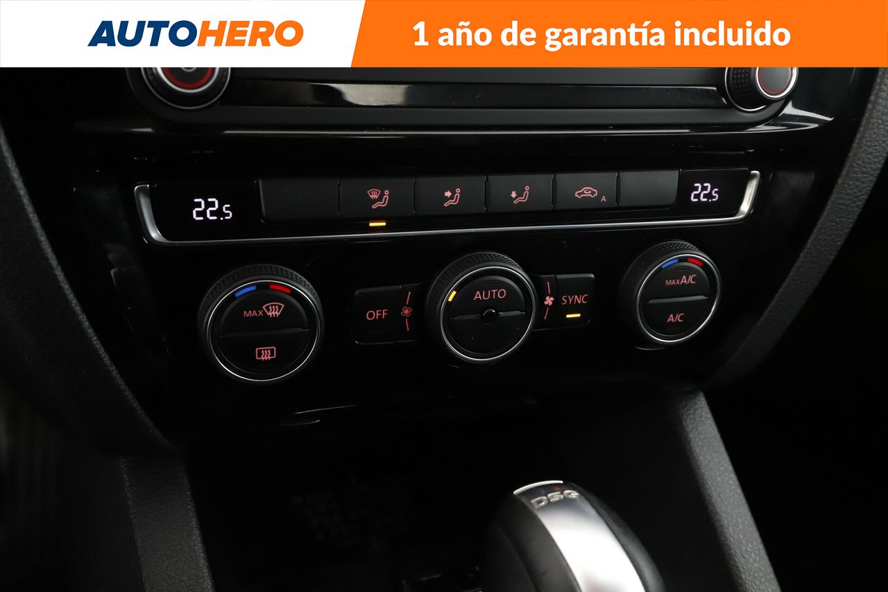 Foto Volkswagen Jetta 23